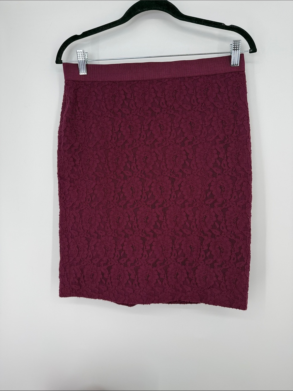 Ann Taylor Pencil Skirt Lace Overlay Elastic Waist Burgundy Size 6